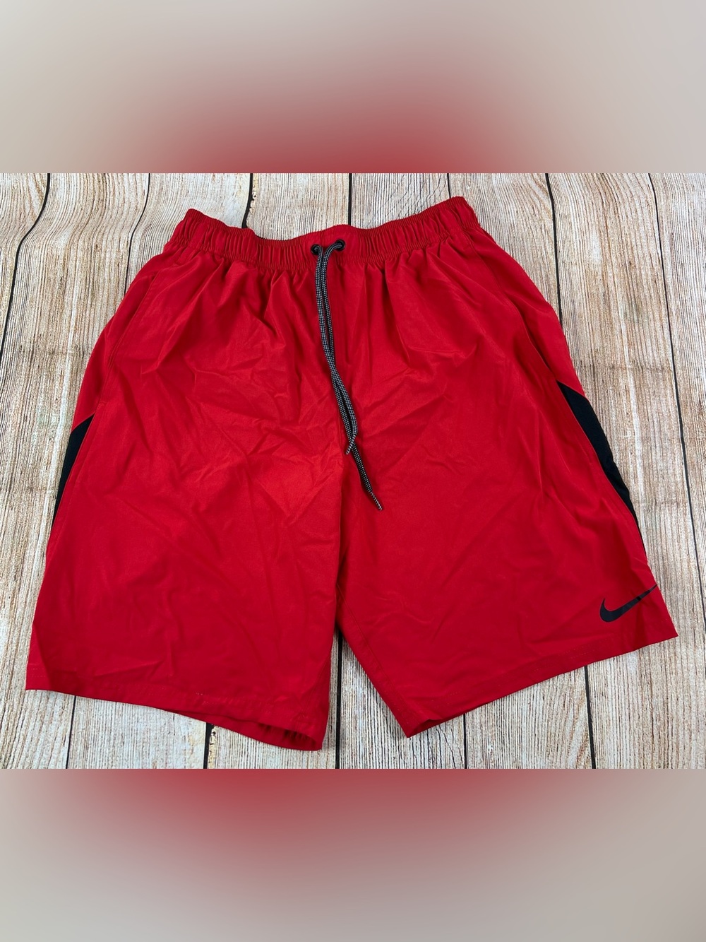 Mens Nike Swim Trunks Mesh Lined Board Shorts Swimwear Red/Black Size Medium